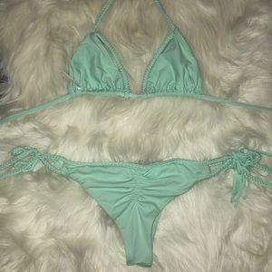 Bettinis Bikini NWOT